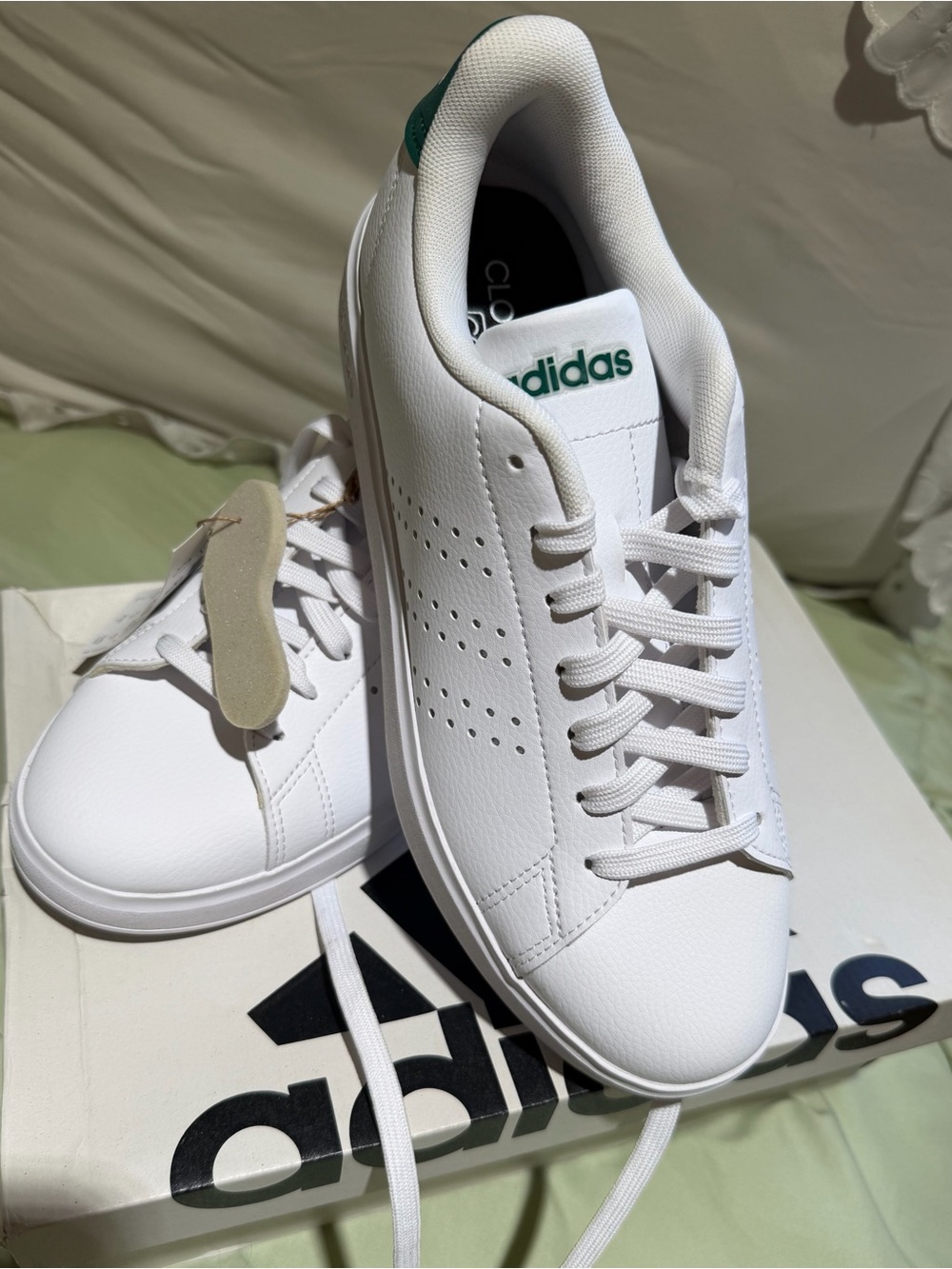 adidas Men’s White Sneakers with Green Heel Tab